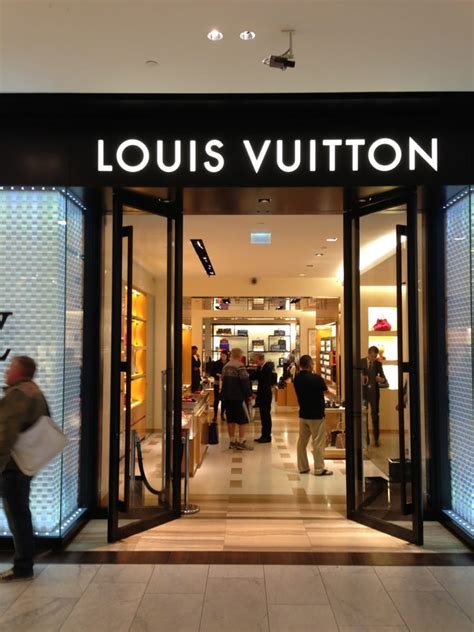 louis vuitton amsterdam prices|louis vuitton stores in holland.